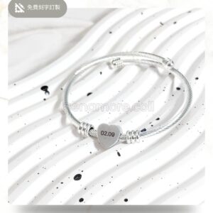 砂面心形個性化鈦鋼手環｜Tender Heart - Engraved Heart Steel Bangle